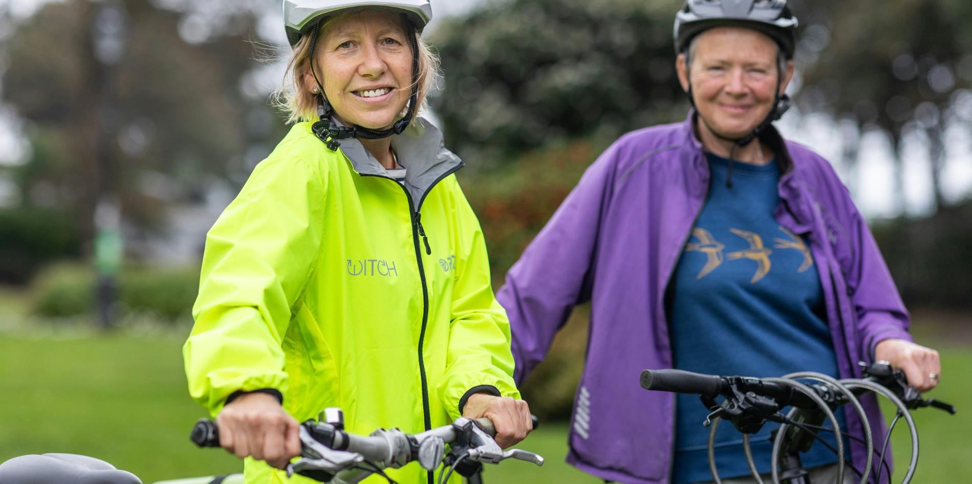 cropped image 1900x946 shifted up parkinsons-disease-exercise-class